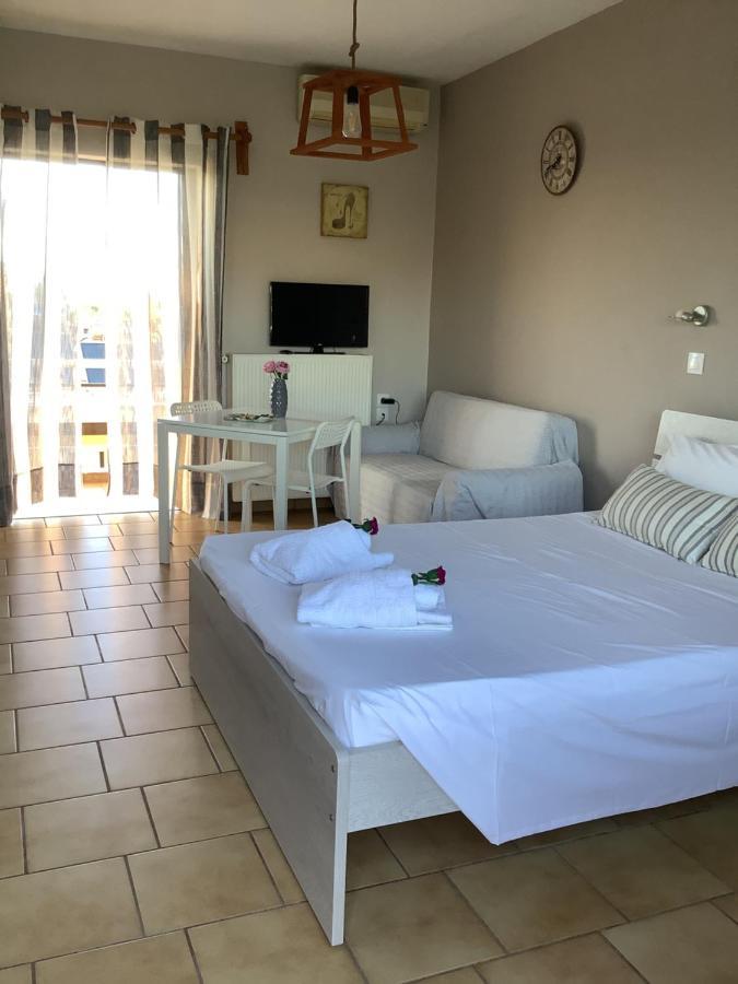Piccolo Paradiso Apartments คาโตดารัตโซ ภายนอก รูปภาพ