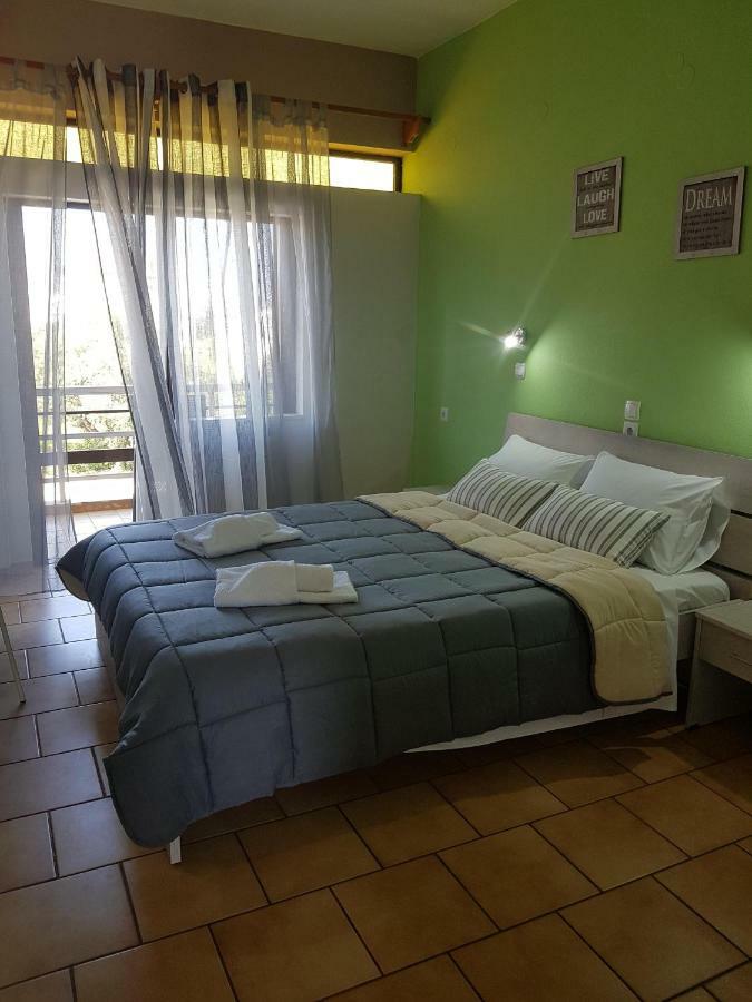 Piccolo Paradiso Apartments คาโตดารัตโซ ภายนอก รูปภาพ